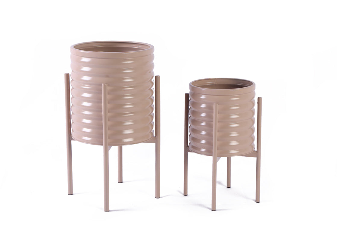 Set de 2 Macetas Metalicas. Diseño Moderno