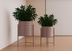 Set de 2 Macetas Metalicas. Diseño Moderno