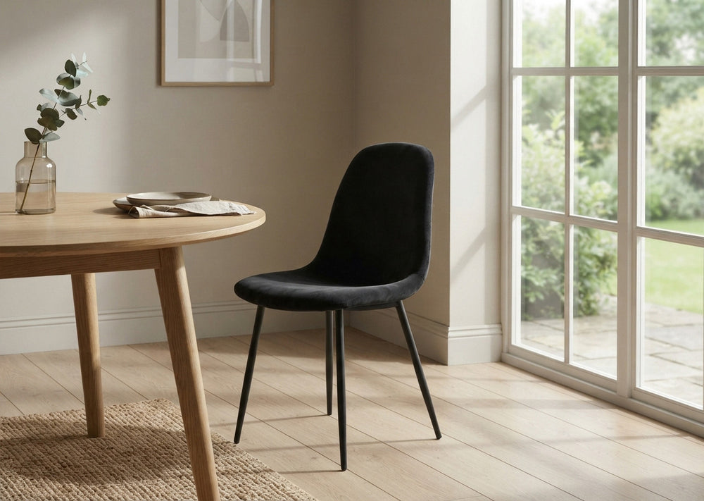 Silla de Comedor Riko en Terciopelo Negro